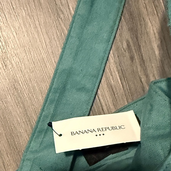 Banana Republic Teal Crop Top. Size 6. NWT - Picture 4 of 7
